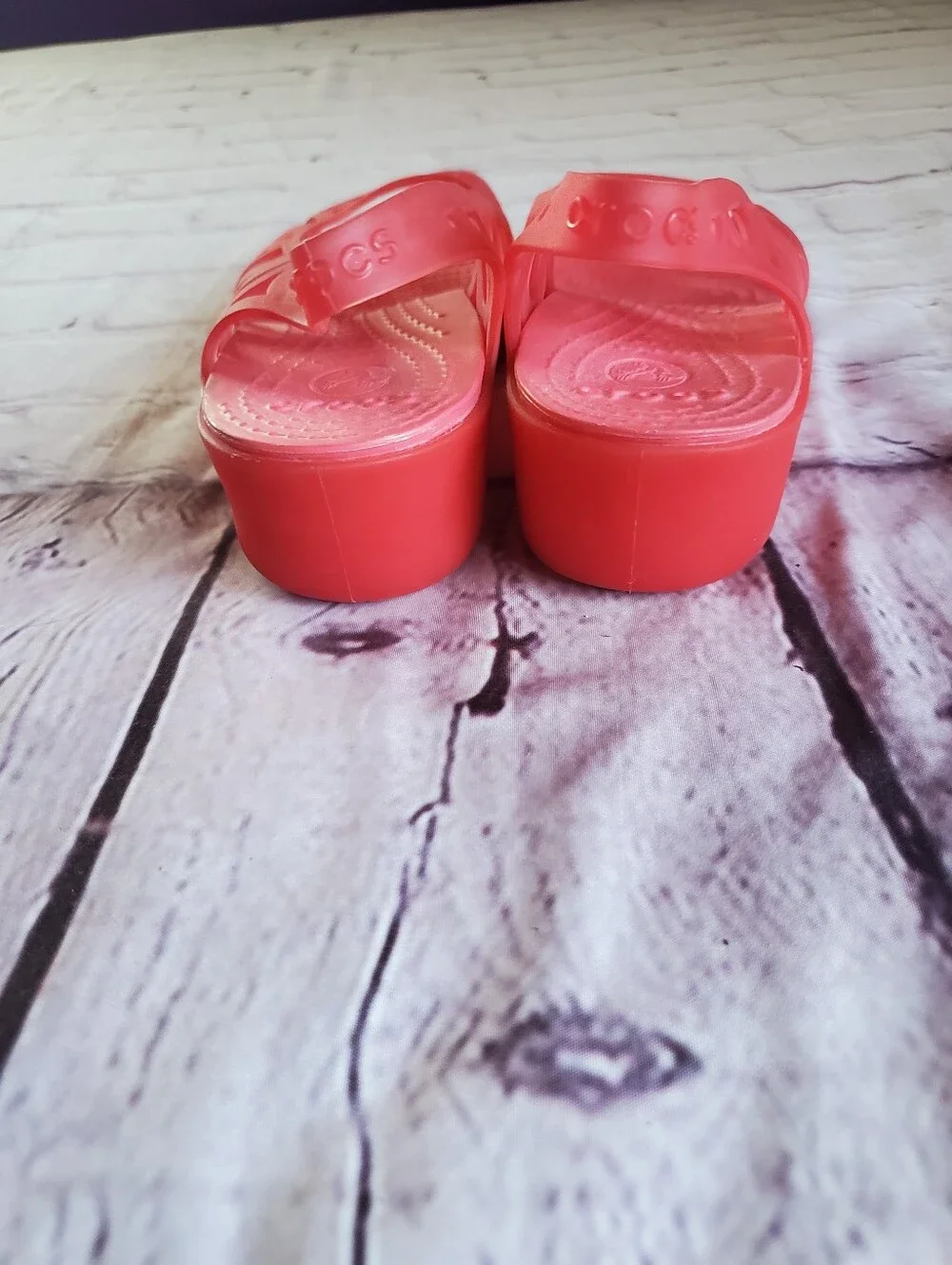 Crocs Adrina III Mini Wedge Peep Toe Cut Out Jelly Sandals Red Summer Comfort 6